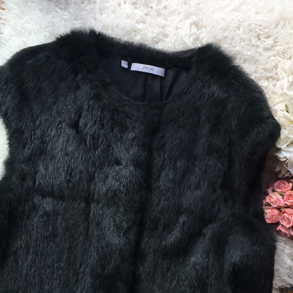 PER SE by CARLISLE New York • Gorgeous Fur Vest - Picture 8 of 15